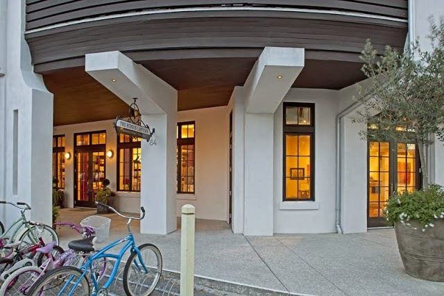 The Hidden Lantern Bookstore